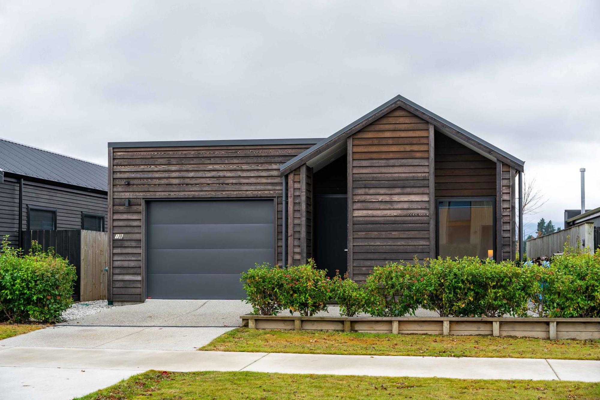 Outlet Sanctuary Villa Wanaka Dış mekan fotoğraf